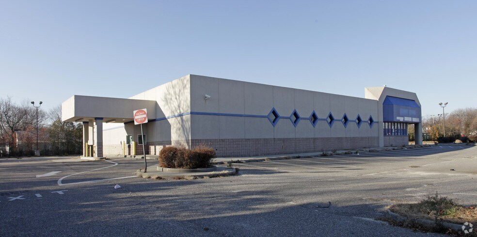 More Photos Of 3395 Great Neck Rd, Amityville Freestanding For Lease