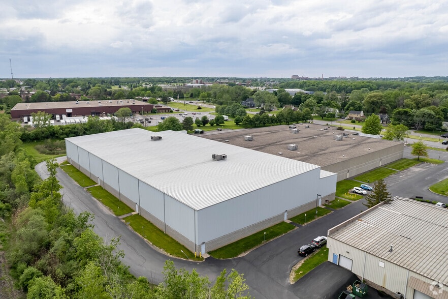 More Photos Of 2921 Brighton Henrietta Town L Rd, Rochester Warehouse For Lease
