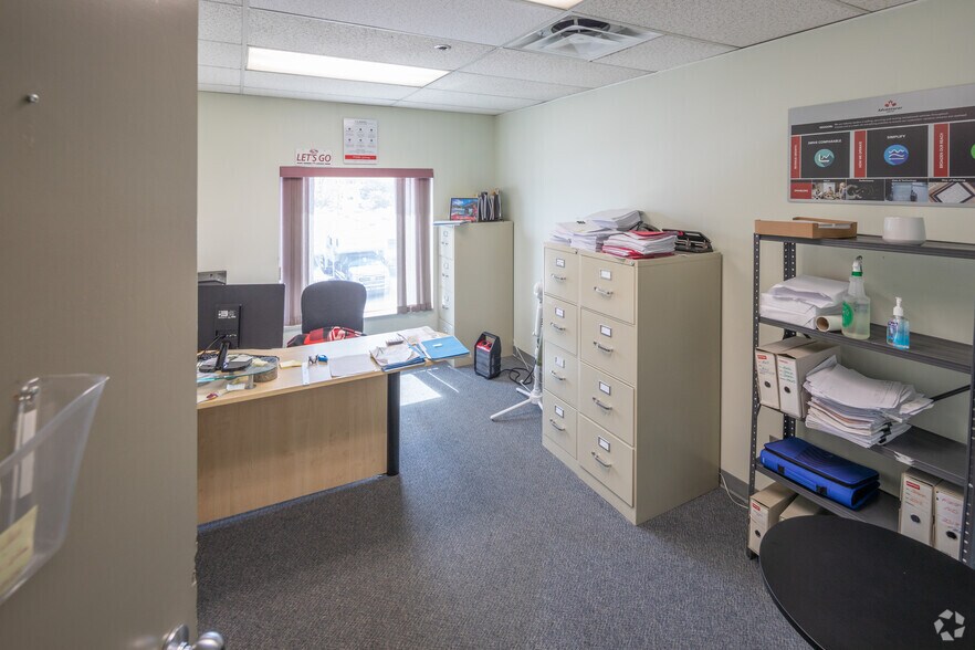 More Photos Of 747 Cliveden Pl, Delta Warehouse For Lease