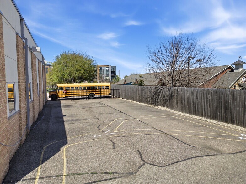 More Photos Of 6541 16TH Ave S, Richfield Schools For Lease