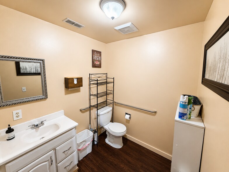 More Photos Of 2200 Chambers Rd, Aurora Warehouse For Sale
