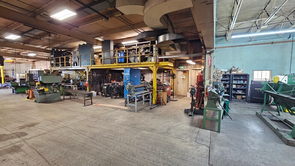 More Photos Of 2008 Ohio St, La Porte Manufacturing For Sale