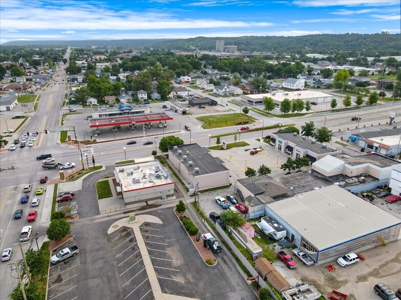 More Photos Of 1505 W Broadway, Council Bluffs Unknown For Lease