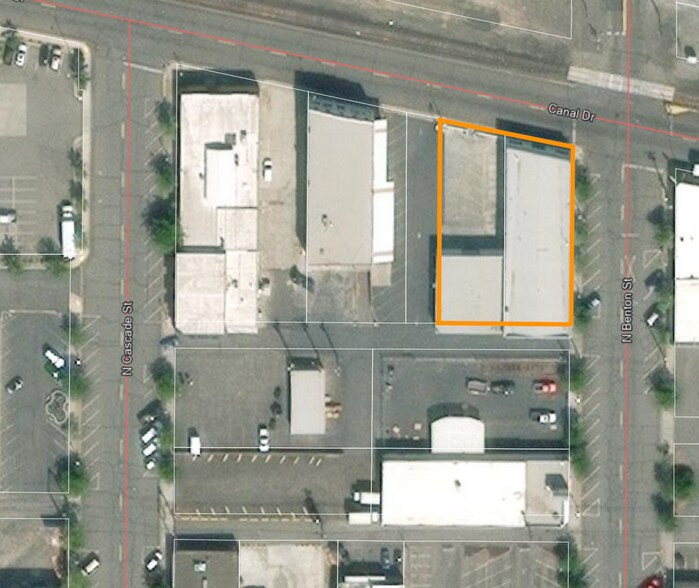 More Photos Of , Kennewick General Retail For Sale