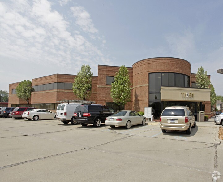 Primary Photo Of 11051 Hall Rd, Utica Medical For Lease