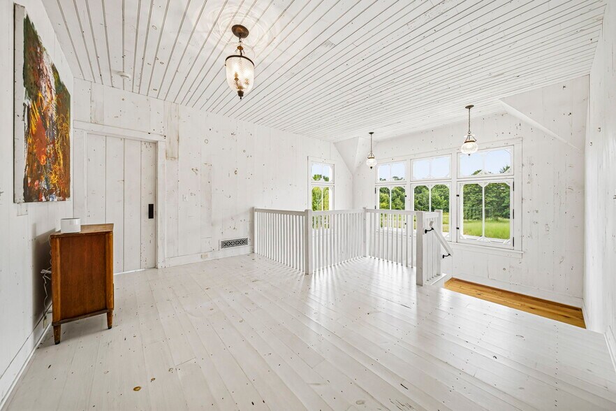 More Photos Of 3126 Mennonite Rd, Mantua Sports And Entertainment For Sale