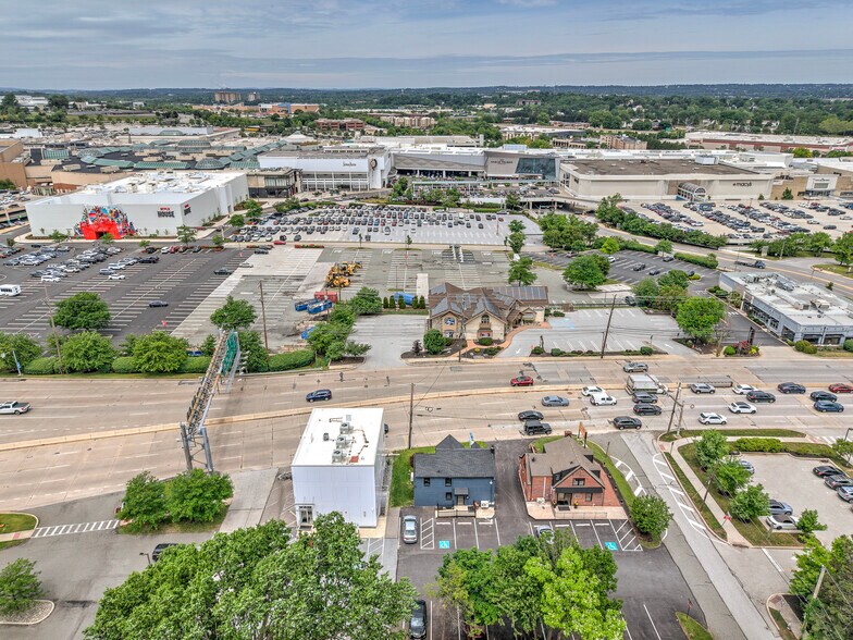 More Photos Of 729 Dekalb Pike, King Of Prussia Office For Lease