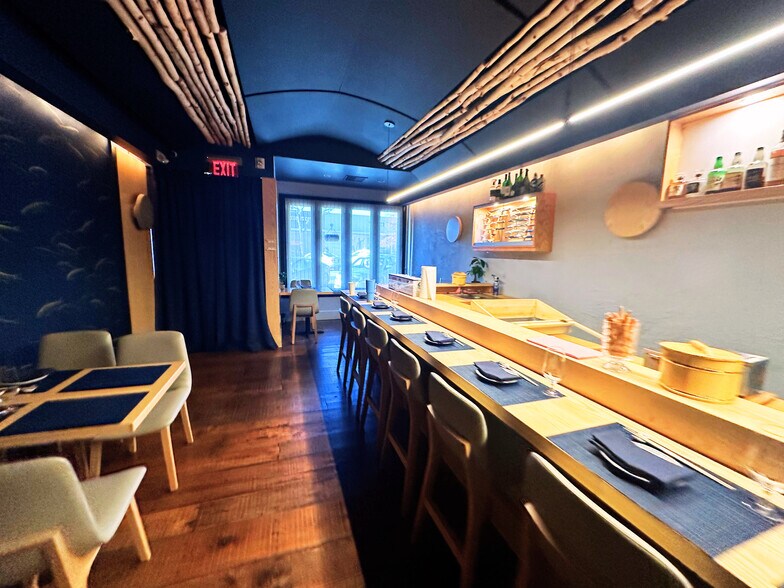 More Photos Of 355 Greenwich Ave, Greenwich Restaurant For Lease