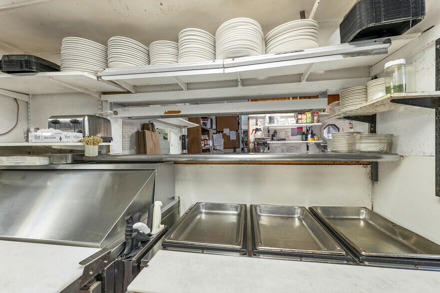 More Photos Of 40 Main St, Goffstown Restaurant For Sale