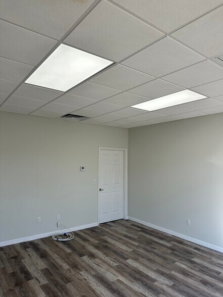 More Photos Of 500 NW University Blvd, Port Saint Lucie Unknown For Lease
