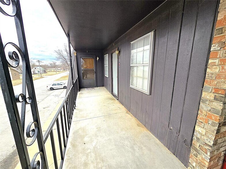 More Photos Of 415 Harmon Ave, Watonga Apartments For Sale