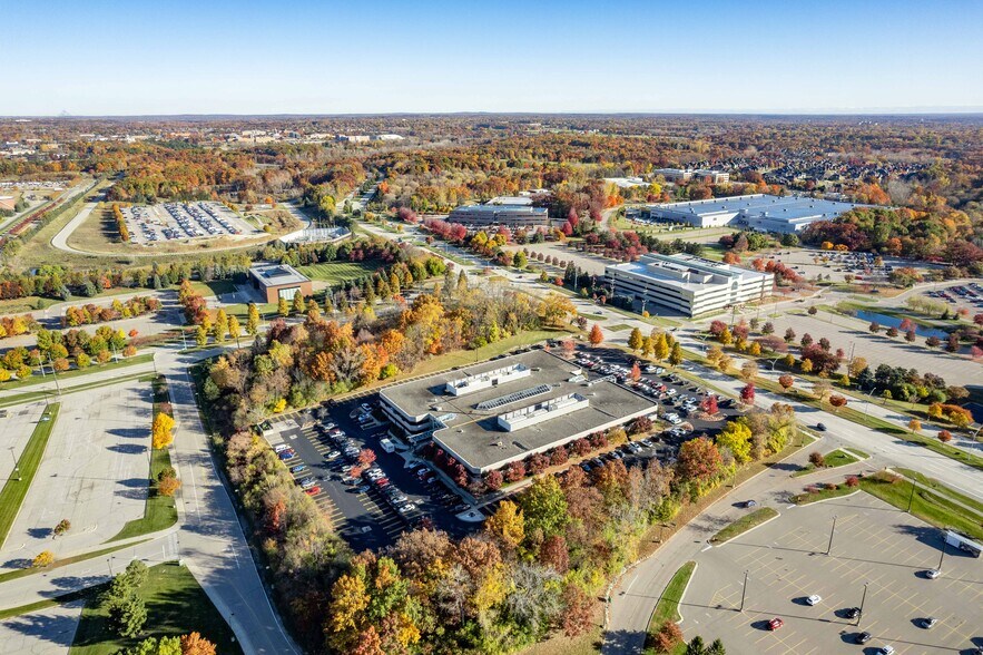 More Photos Of 691 N Squirrel Rd, Auburn Hills Office For Lease