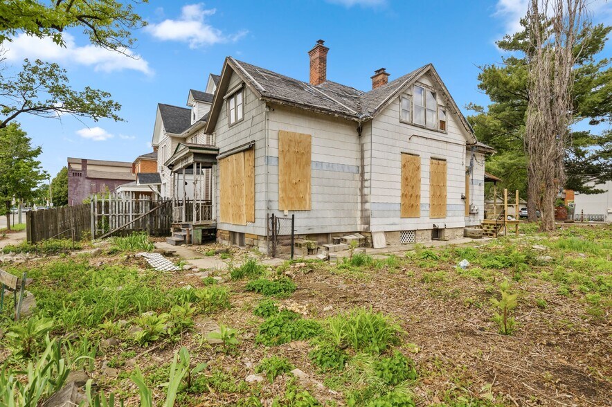 More Photos Of 1280 Indianola Ave, Columbus Land For Sale