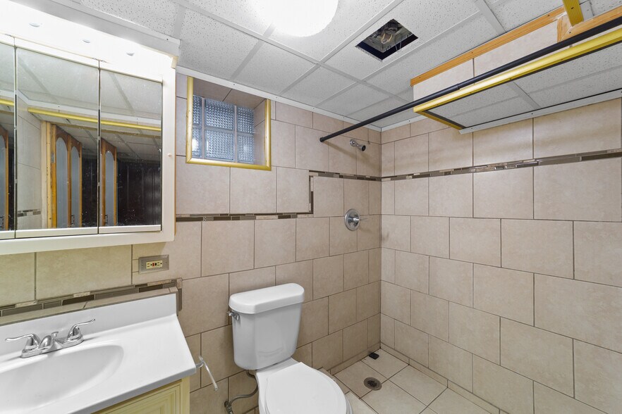 More Photos Of 3334 W 82nd St, Cleveland Apartments For Sale