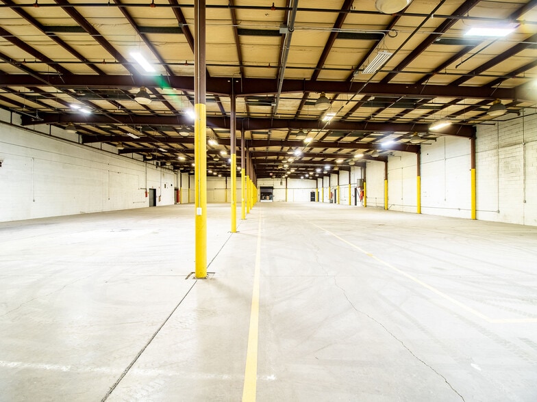 More Photos Of 99 S 3rd St, Hudson Warehouse For Lease