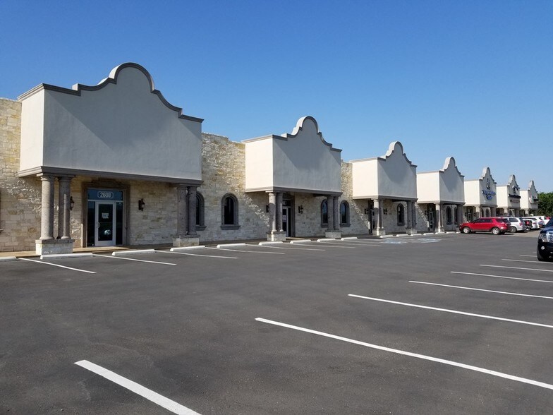 More Photos Of 2502-2608 E Richardson Rd, Edinburg Medical For Lease
