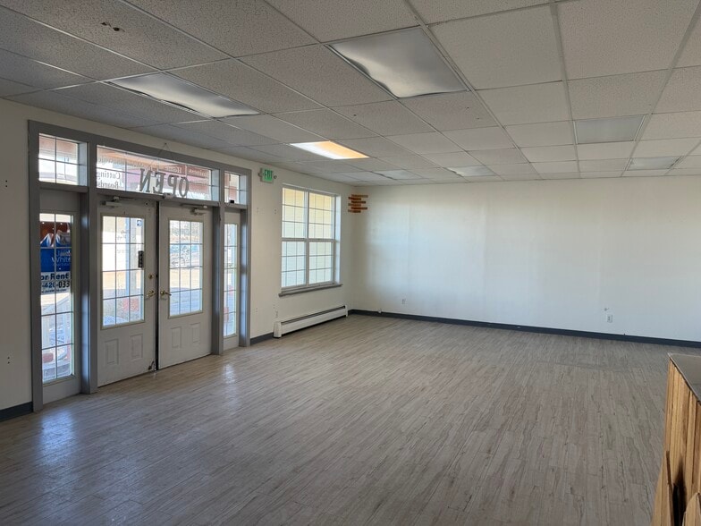 More Photos Of 10767 Kenai Spur Hwy, Kenai Freestanding For Lease