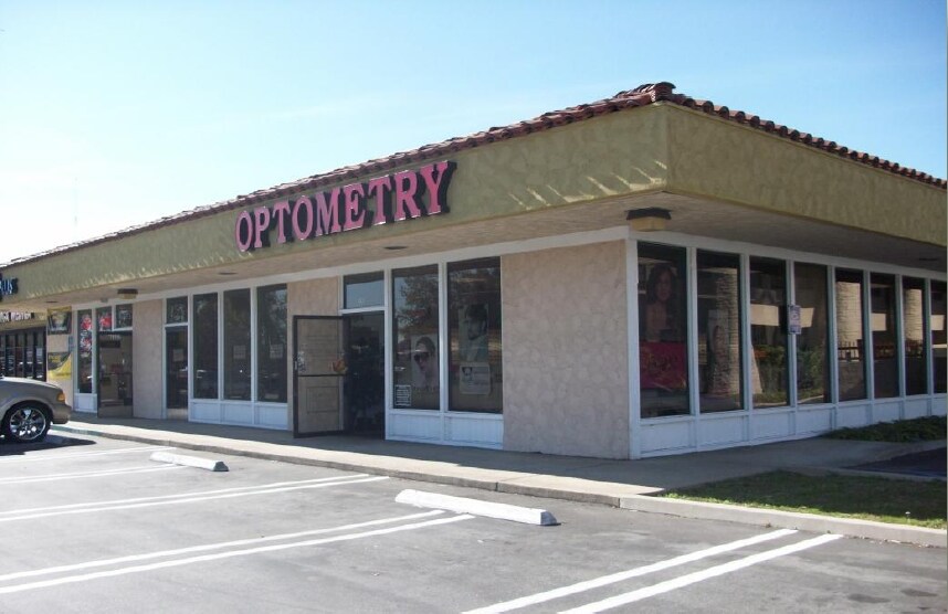 More Photos Of 1201-1223 E 17th St, Santa Ana Unknown For Lease