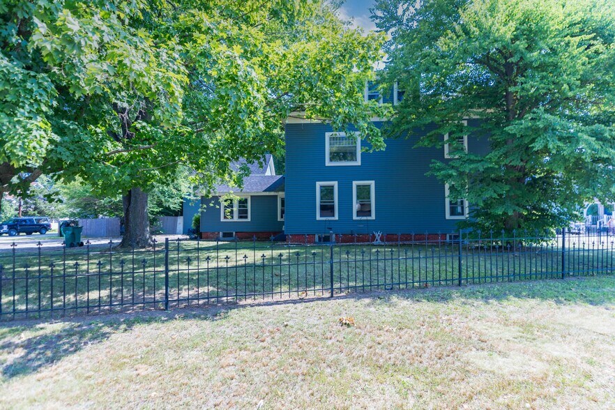 More Photos Of 2 Pleasant St, Rochester Apartments For Sale