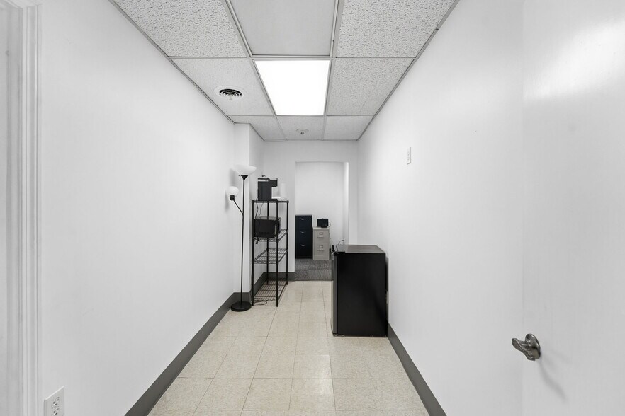 More Photos Of 1515 Smith St, North Providence Medical For Sale