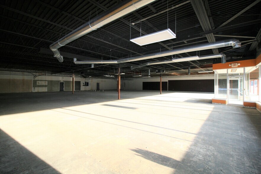 More Photos Of 1141-1168 N Cass St, Wabash Unknown For Lease