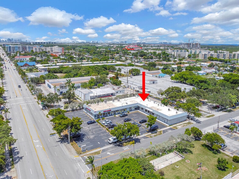 More Photos Of 265 S Federal Hwy, Dania Beach Storefront For Sale