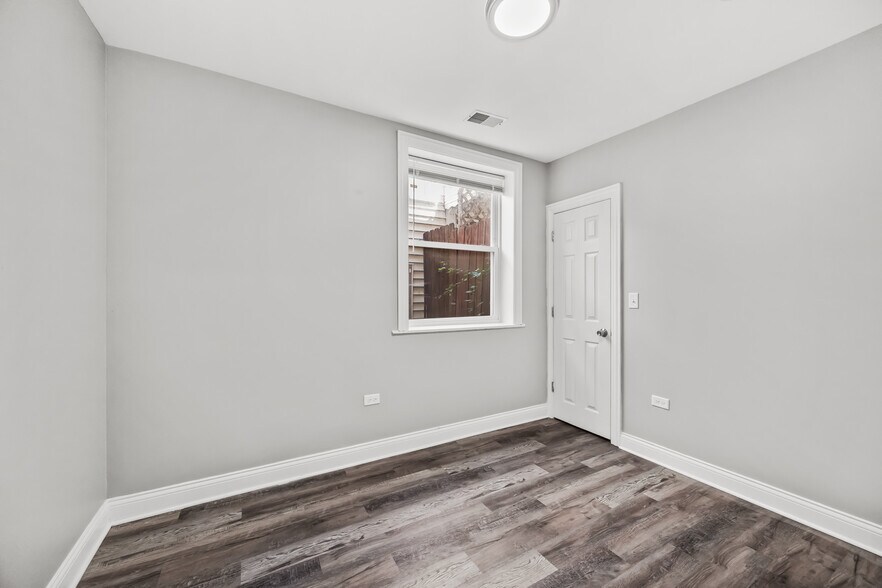 More Photos Of 2209 N Mango Ave, Chicago Apartments For Sale