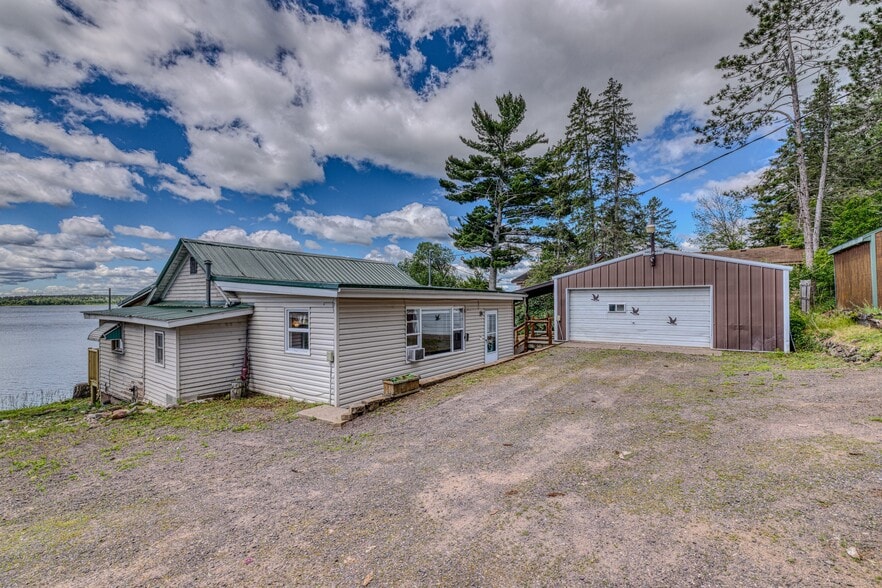 More Photos Of 8372 E Flowage Ln, Gordon Multifamily For Sale