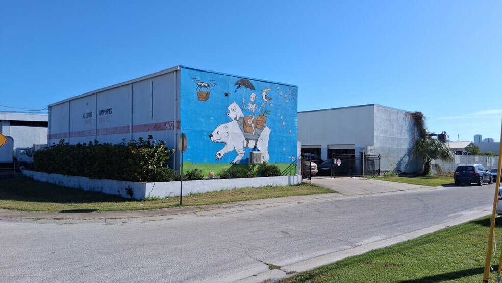 Primary Photo Of 602 24th St S, Saint Petersburg Unknown For Lease