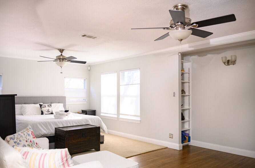 More Photos Of 4902 Pecan Springs Rd, Austin Land For Sale