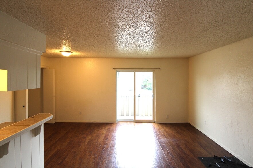 More Photos Of 1311 Glen Oaks Ct, Norman Apartments For Sale