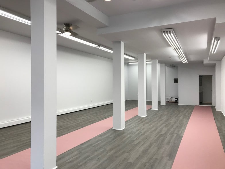 More Photos Of 2020-2022 Third Ave, New York Apartments For Lease