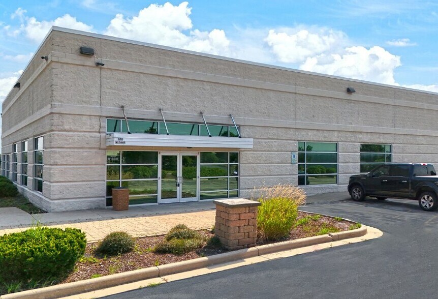 More Photos Of N59W13449 Manhardt Dr, Menomonee Falls Light Distribution For Sale