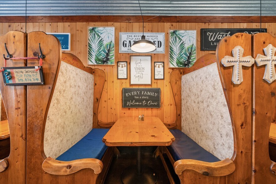 More Photos Of 531-535 N Market Blvd, Chehalis Restaurant For Sale