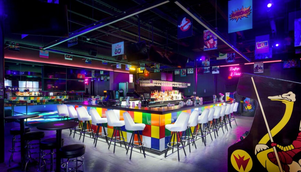 More Photos Of 1402-1408 Howard St, Omaha Bar For Sale