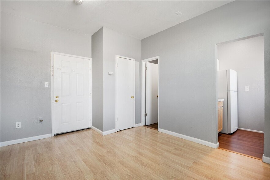 More Photos Of 2520 Ohio Ave, Richmond Apartments For Sale