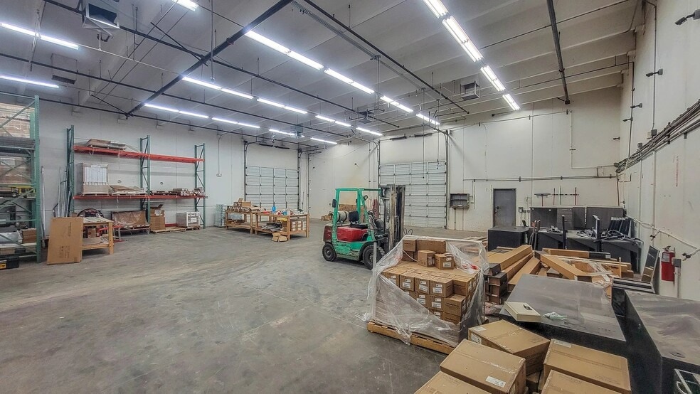 More Photos Of 1913 N Rosemont, Mesa Warehouse For Sale