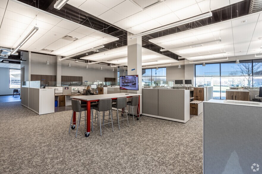 More Photos Of 220 SW 9th St, Des Moines Office For Lease
