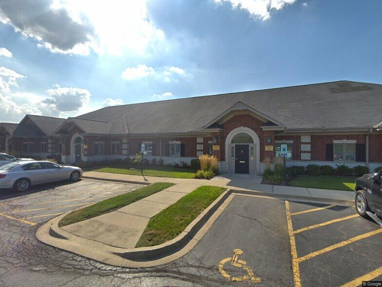 Primary Photo Of 2400 Ravine Way, Glenview Office For Lease