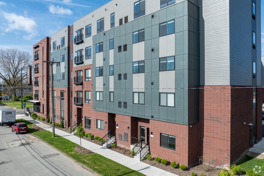 More Photos Of 1910 Abbey Ave, Cleveland Apartments For Lease