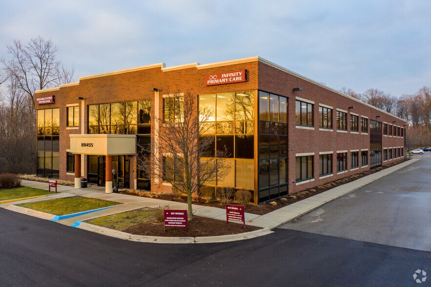 More Photos Of 28455 Haggerty Rd, Novi Medical For Lease