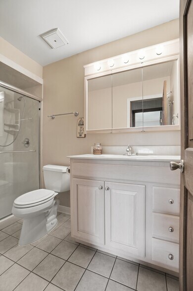 More Photos Of 2996 Millville Shandon Rd, Hamilton Specialty For Sale