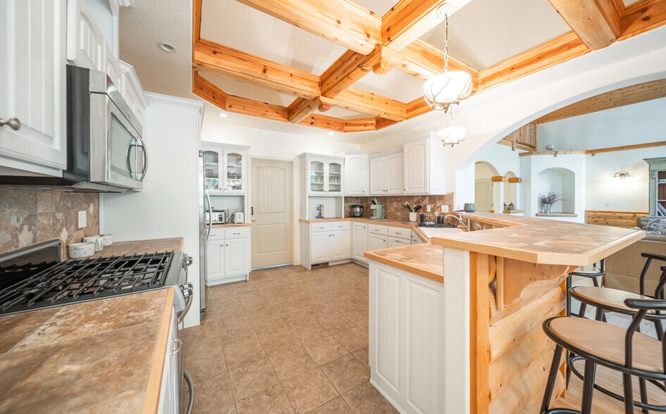 More Photos Of 15270 Cedarstone Drive, Eminence Land For Sale