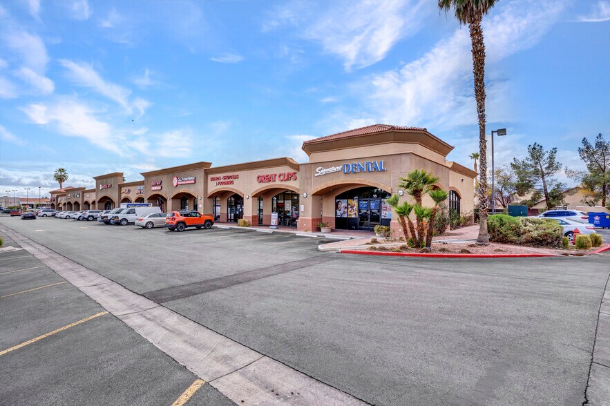 More Photos Of 4850-4950 W Craig Rd, Las Vegas Unknown For Lease