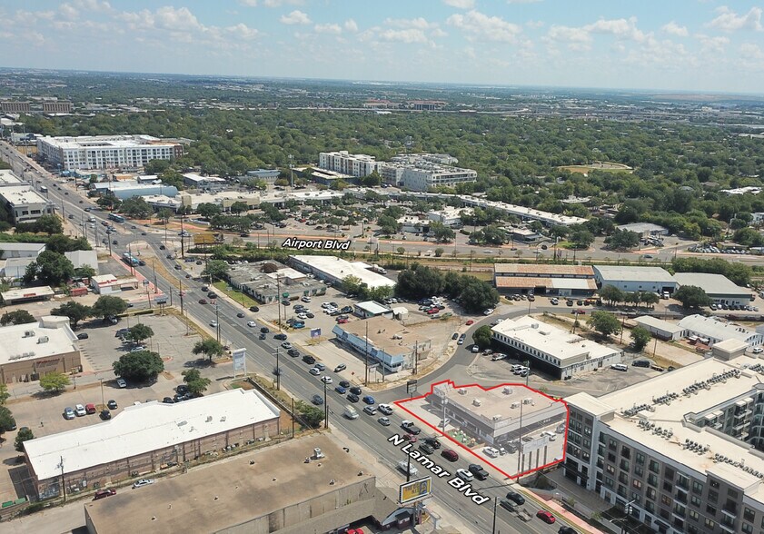 More Photos Of 6719 N Lamar Blvd, Austin Office For Sale