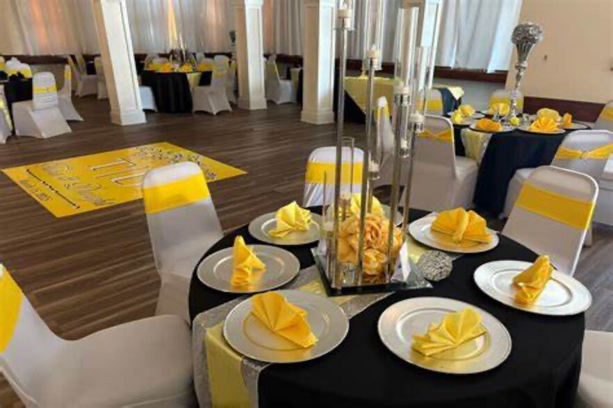 More Photos Of 1725 Appling Rd, Cordova Freestanding For Sale