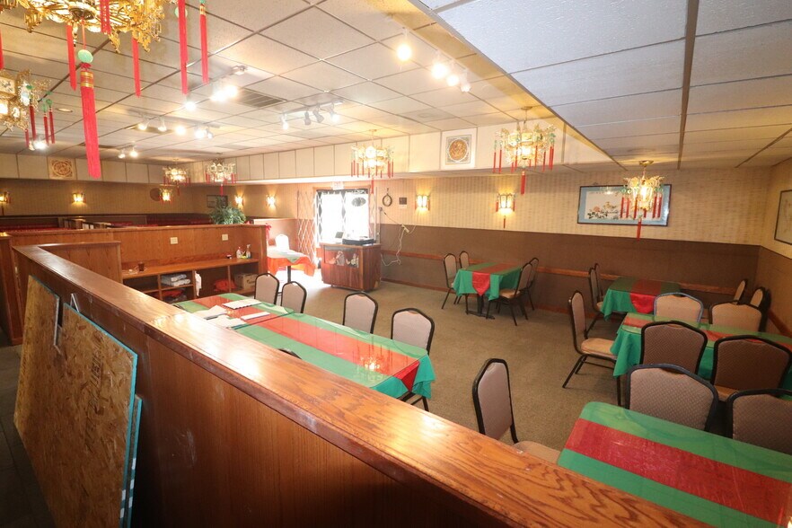 More Photos Of 2425 Oak St, Baker City Restaurant For Sale
