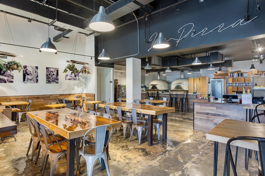 More Photos Of 5840 SW 71st St, South Miami Restaurant For Sale