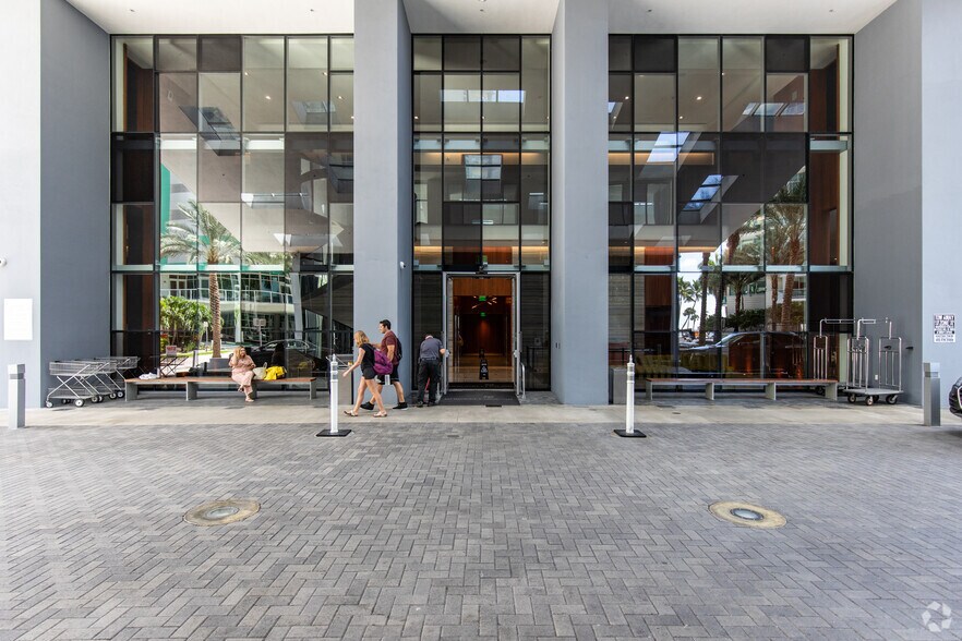 More Photos Of 1300 Brickell Bay Dr, Miami Apartments For Sale