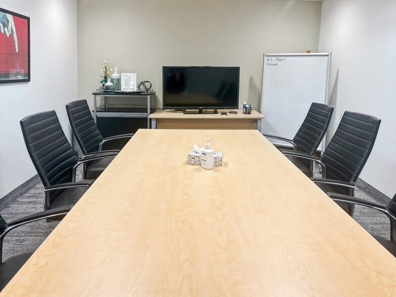 More Photos Of 1959 Upper Water St, Halifax Coworking Space